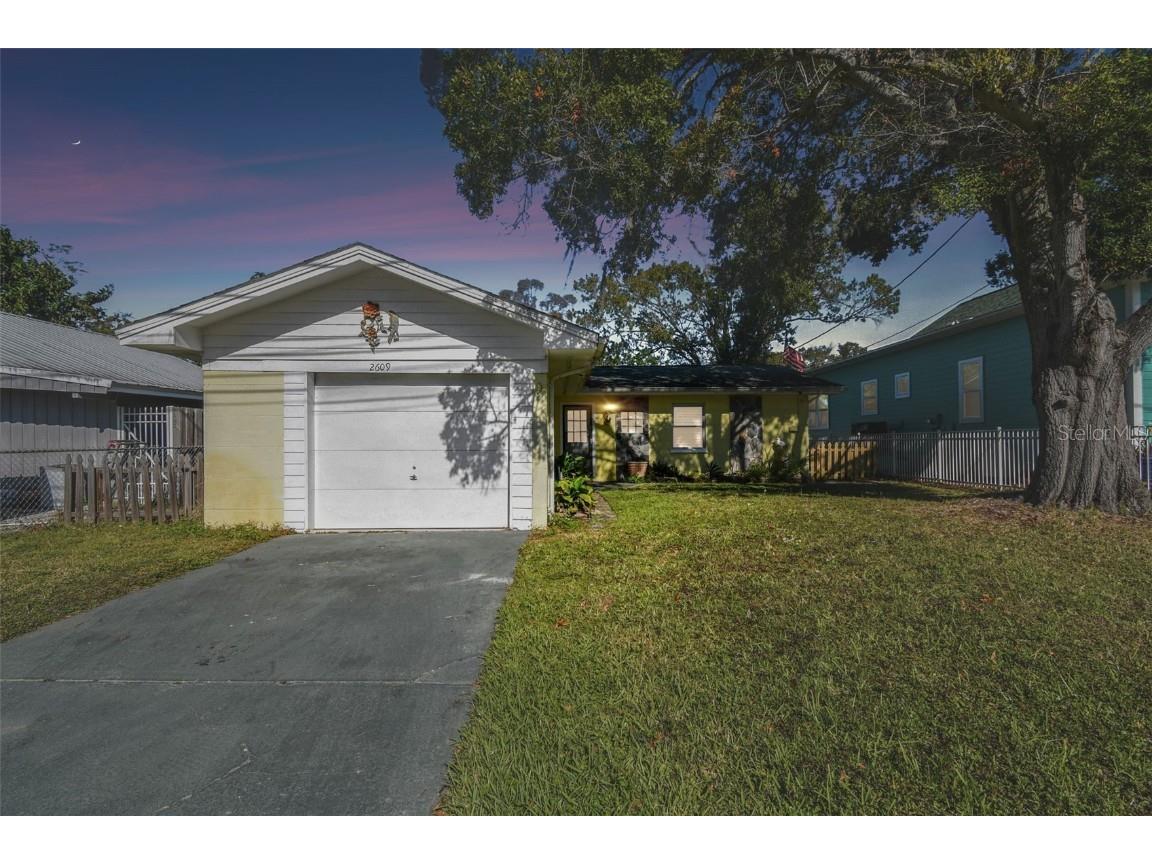 2609 Meadowbrook Drive Palm Harbor FL 34684 - LAKE TARPON TB8327012 image1
