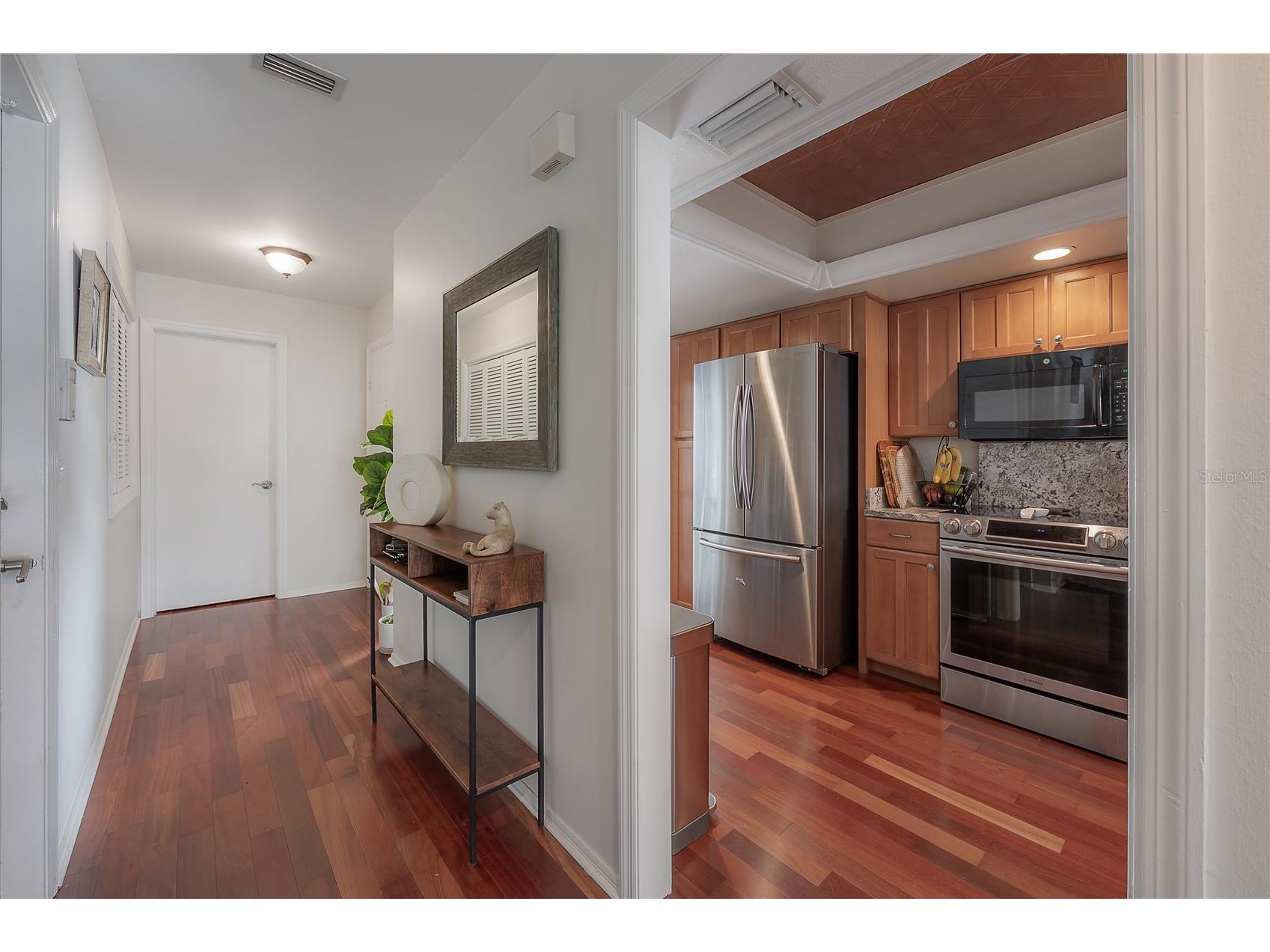 2609 W Ballast Point Boulevard Tampa FL 33611 TB8475887 image3
