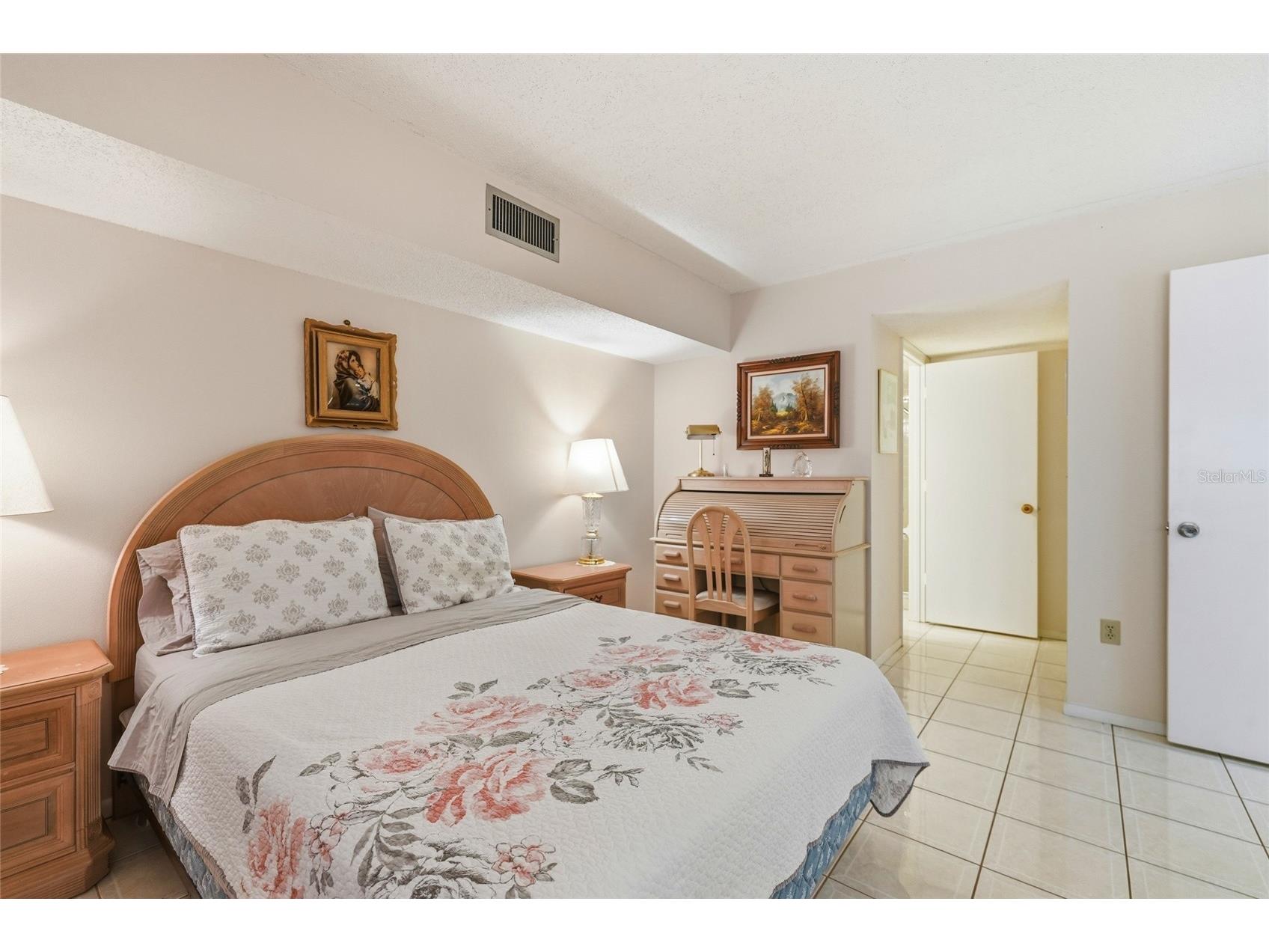 2609 Woodgate Lane #K4 Sarasota FL 34231 N6143915 image25