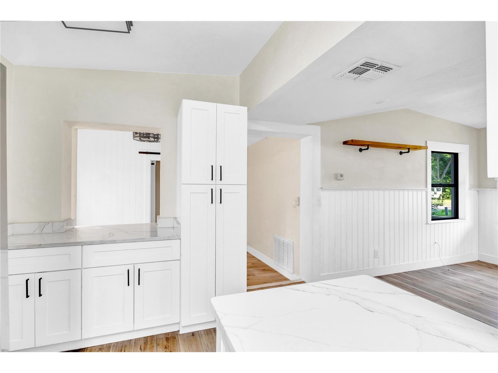 261 1st Street Chuluota FL 32766 OM718397 image10