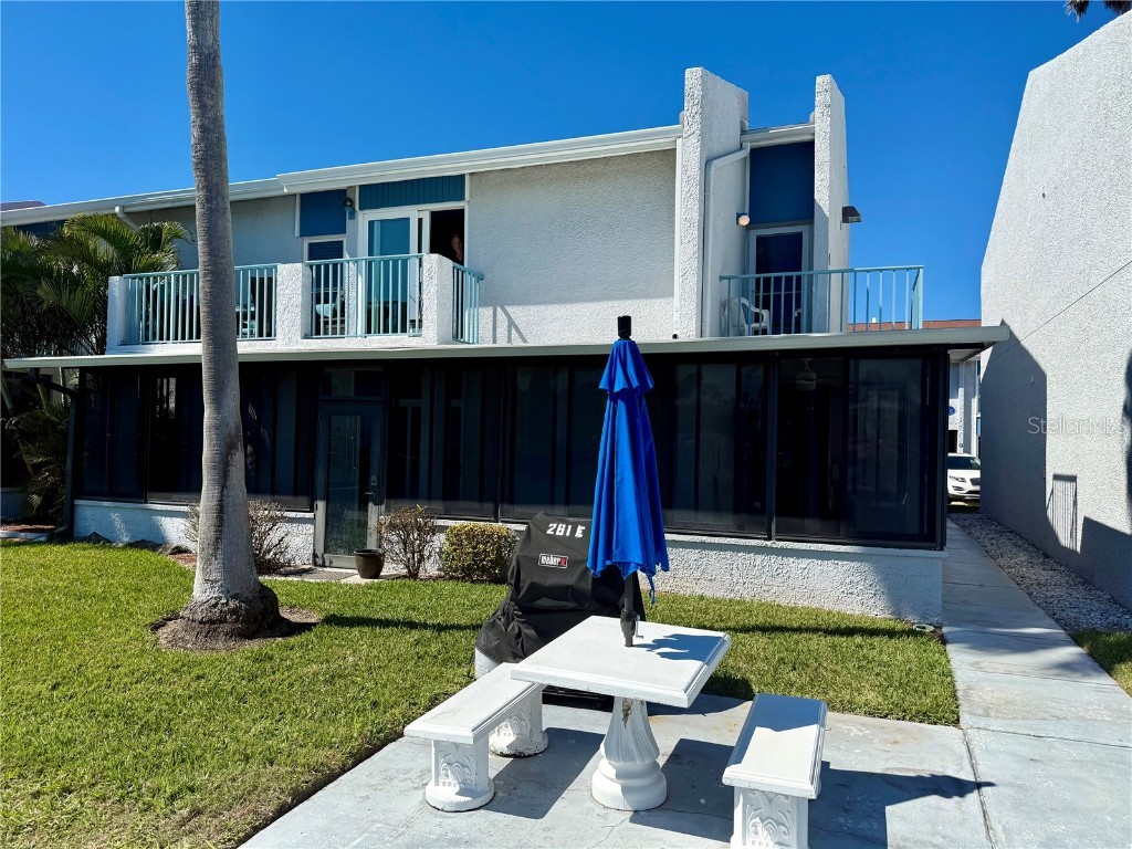 261 Medallion Boulevard #D Madeira Beach FL 33708 TB8351308 image1