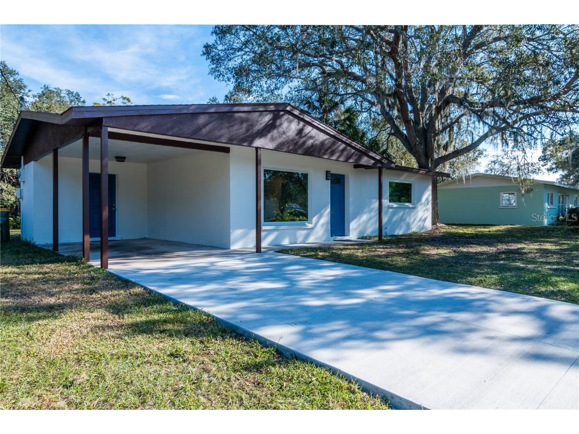 261 Midwest Parkway Sarasota FL 34232 A4555282 image1