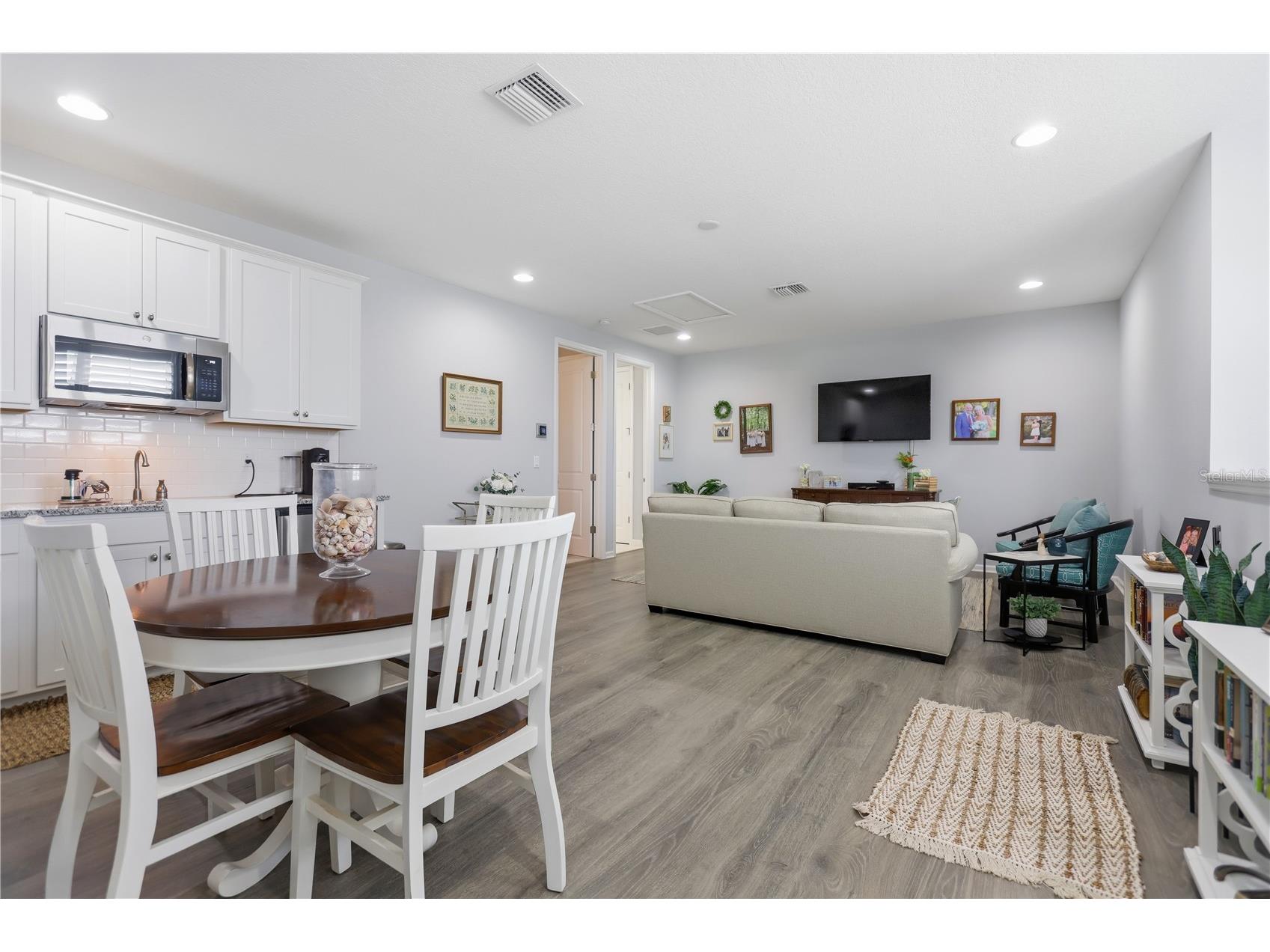 261 Old Moss Circle Deland FL 32724 V4948109 image14