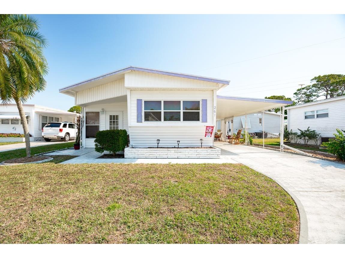 261 Outer Drive W Venice FL 34285 D6123659 image1