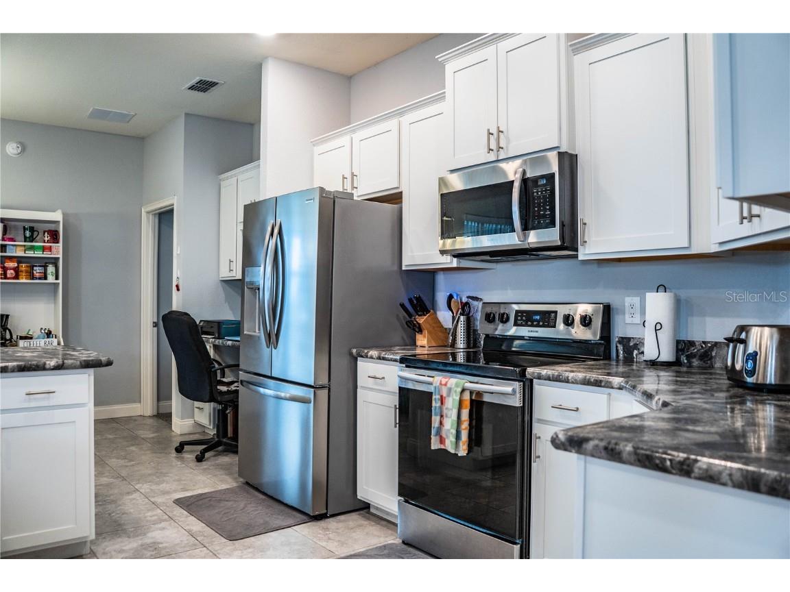 261 Walkers Point Drive Auburndale FL 33823 L4957601 image11