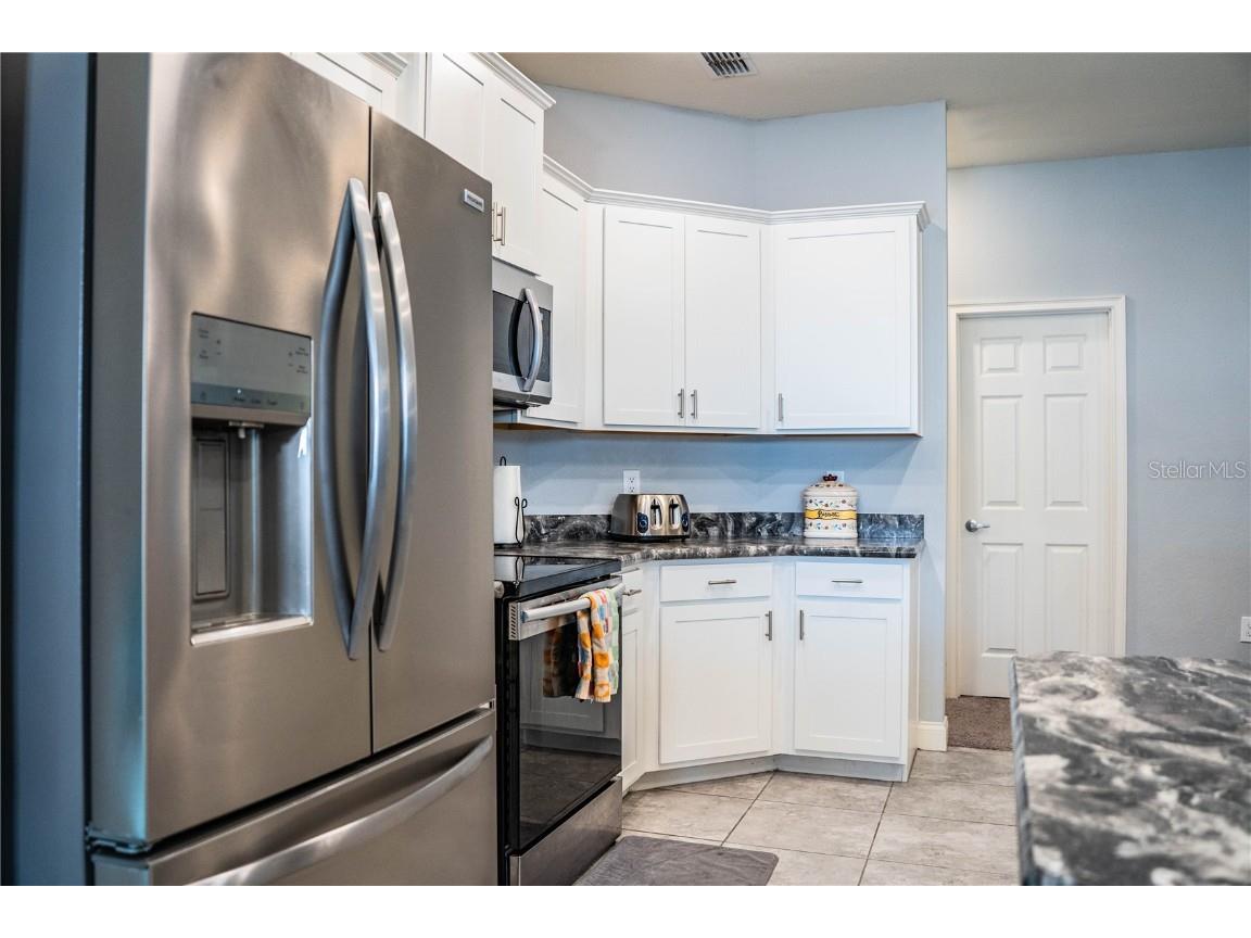 261 Walkers Point Drive Auburndale FL 33823 L4957601 image8