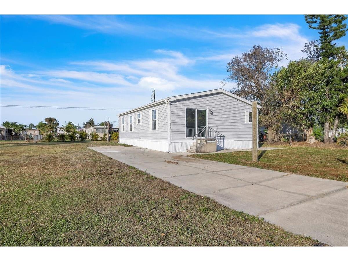 2610 Clyde Avenue Punta Gorda FL 33950 C7521076 image1