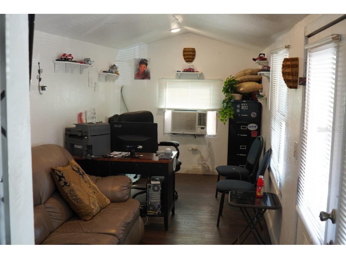 2610 E Dr Martin Luther King Jr Boulevard Tampa FL 33610 TB8437939 image3