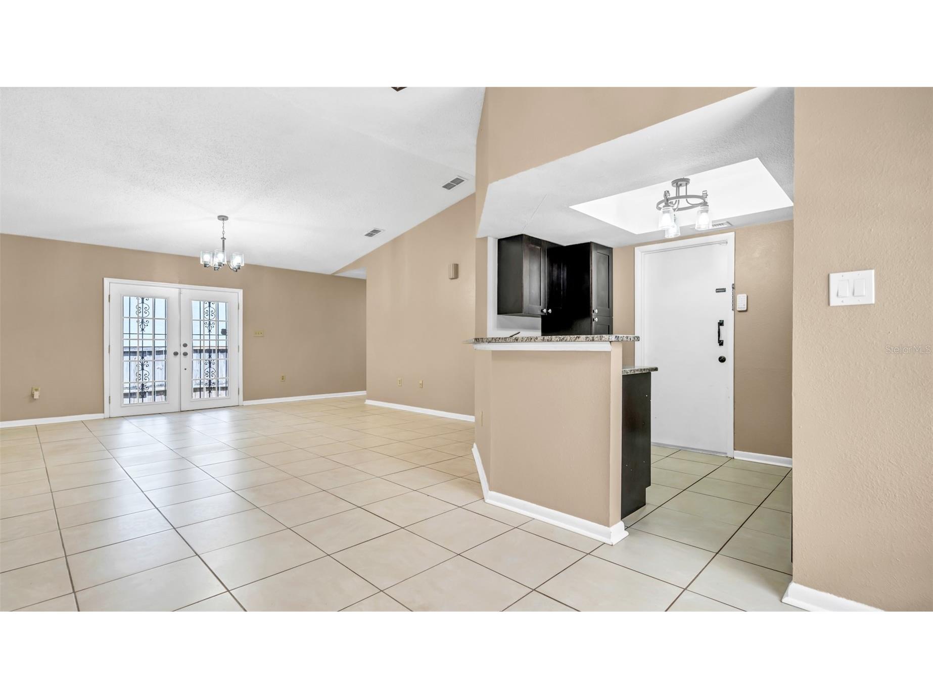 2610 E Lake Avenue Tampa FL 33610 TB8515643 image10