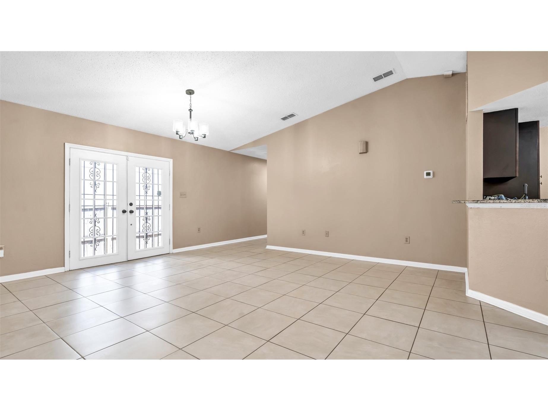 2610 E Lake Avenue Tampa FL 33610 TB8515643 image11
