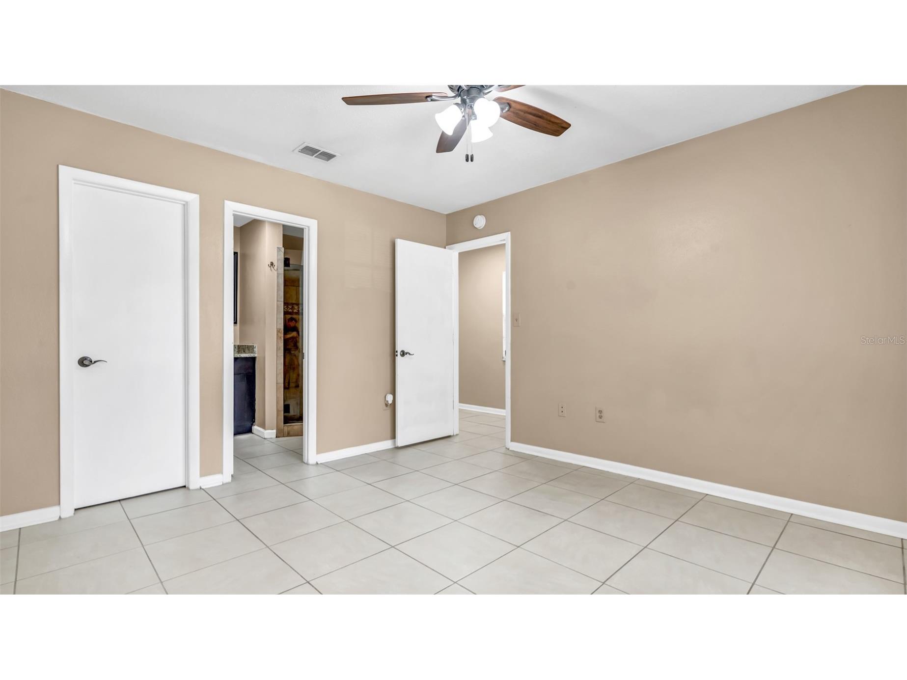 2610 E Lake Avenue Tampa FL 33610 TB8515643 image16
