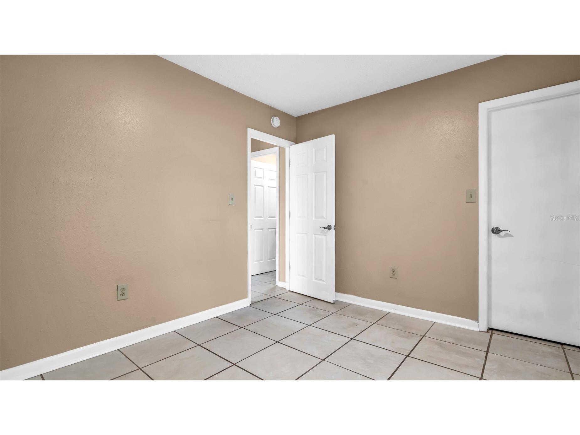 2610 E Lake Avenue Tampa FL 33610 TB8515643 image27