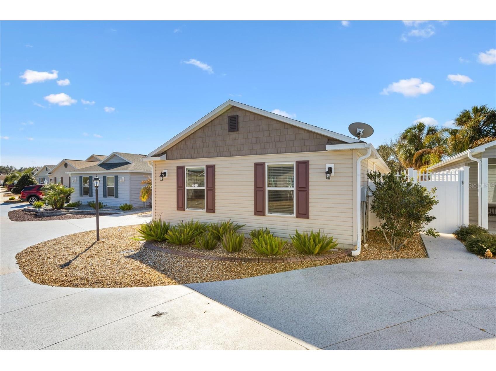 2610 Lindewood Street The Villages FL 32163 G5107936 image2