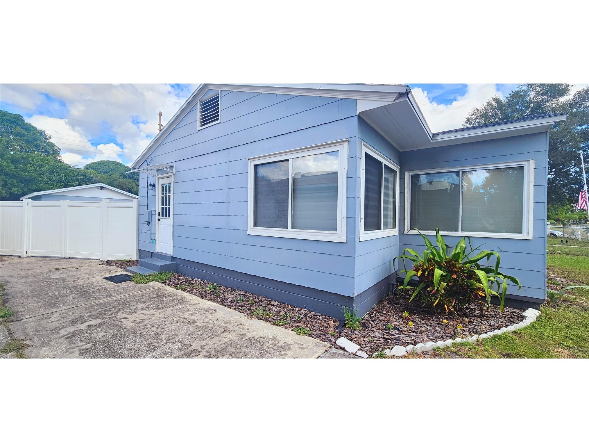 2611 17th Avenue N Saint Petersburg FL 33713 TB8511093 image12