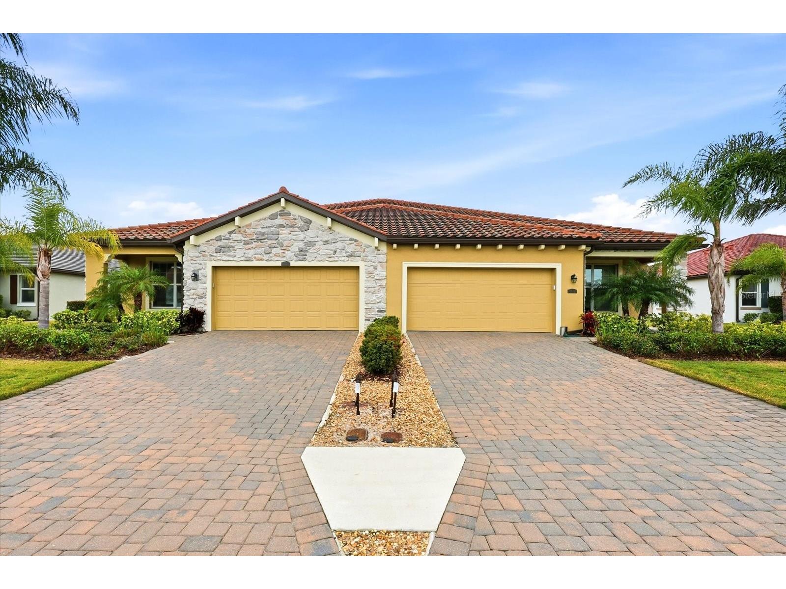 2611 Avolet Court Bradenton FL 34211 A4680177 image2