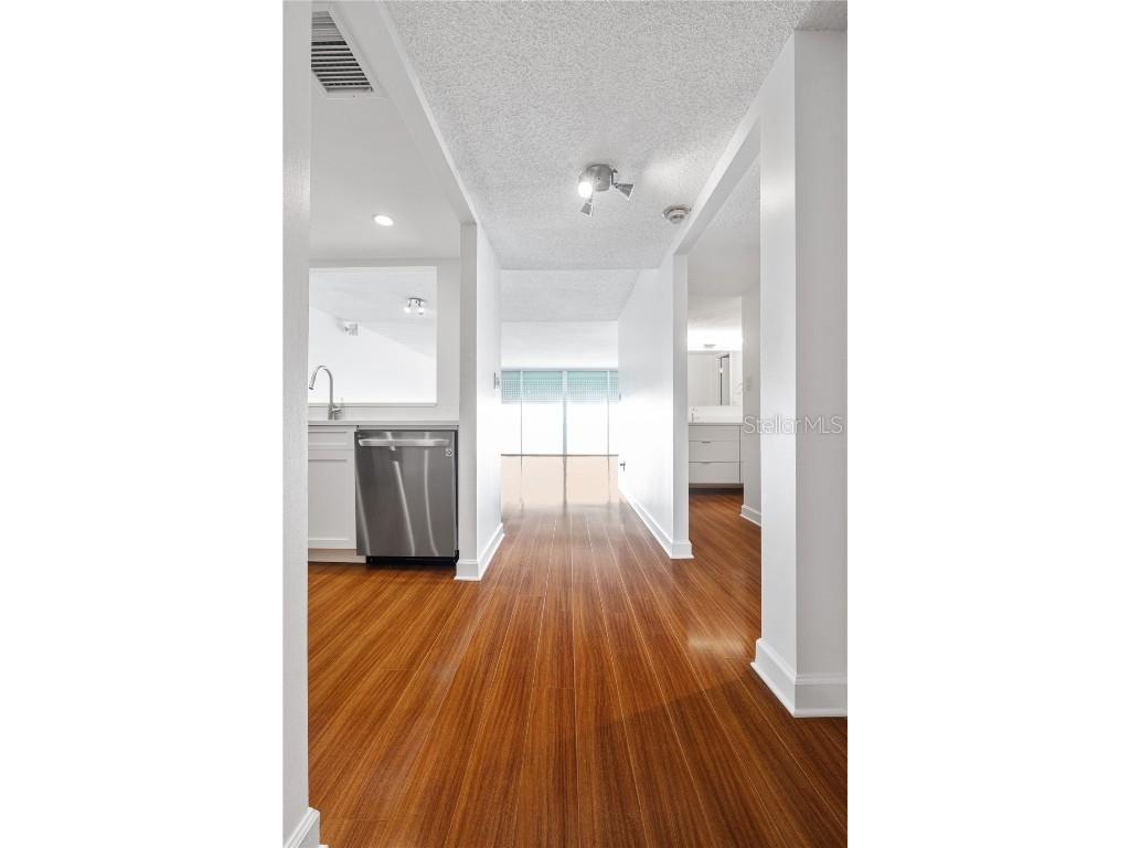 2611 Bayshore Boulevard #1201 Tampa FL 33629 - HILLSBOROUGH BAY TB8448752 image2