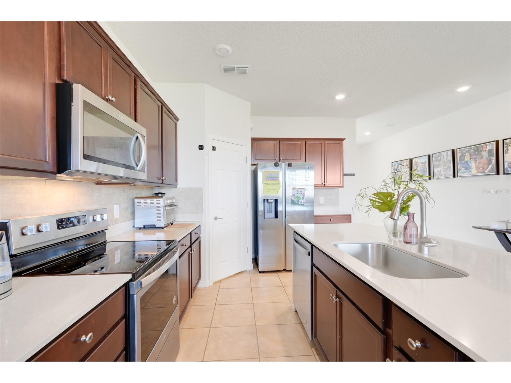 2611 Hilltop Loop Apopka FL 32712 P4938237 image10