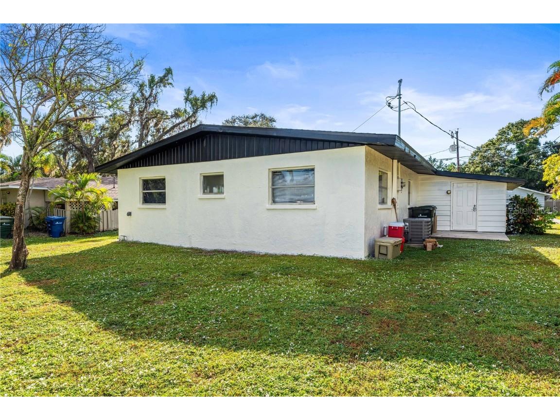 2611 Huntington Avenue Sarasota FL 34232 A4670422 image31