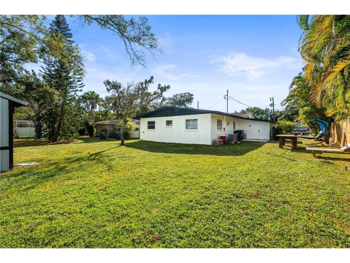 2611 Huntington Avenue Sarasota FL 34232 A4670422 image35