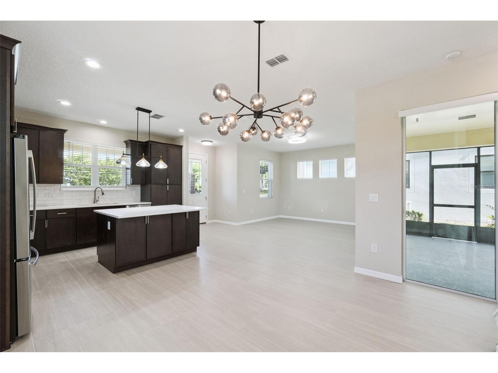 2611 Palisade Boulevard Kissimmee FL 34741 O6403805 image3