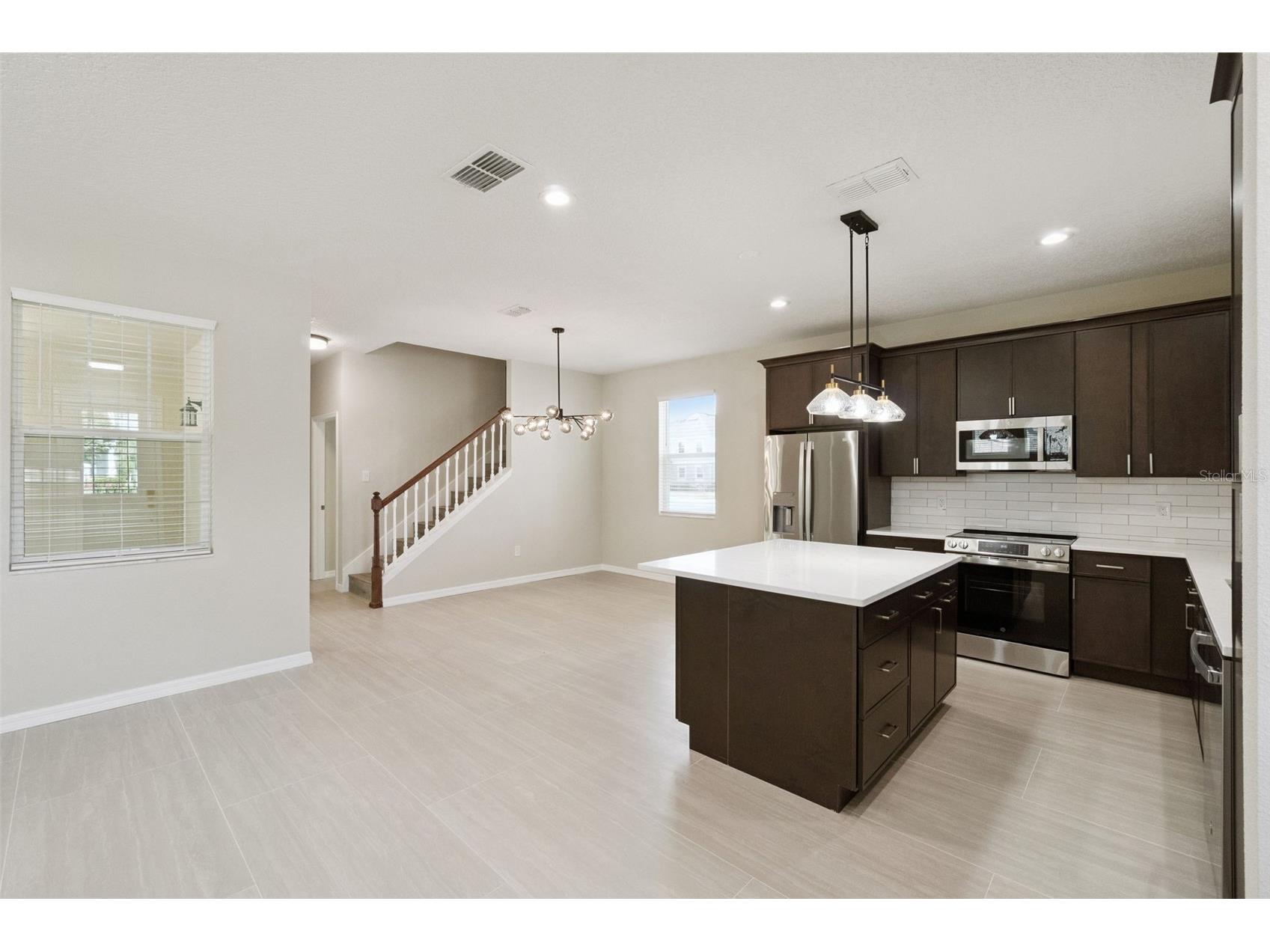 2611 Palisade Boulevard Kissimmee FL 34741 O6403805 image5