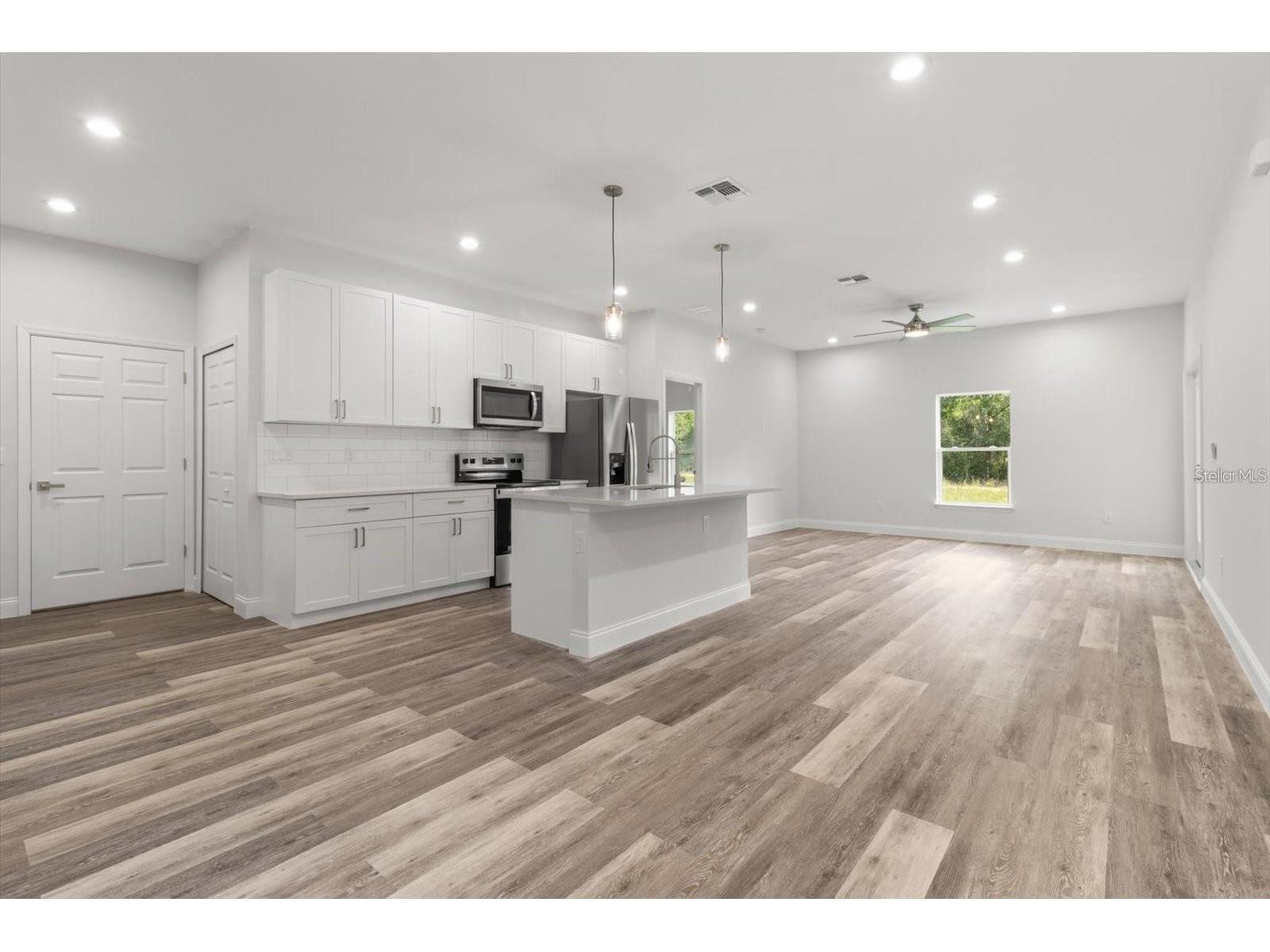 2611 W Royal Palm Drive Citrus Springs FL 34434 O6411977 image3