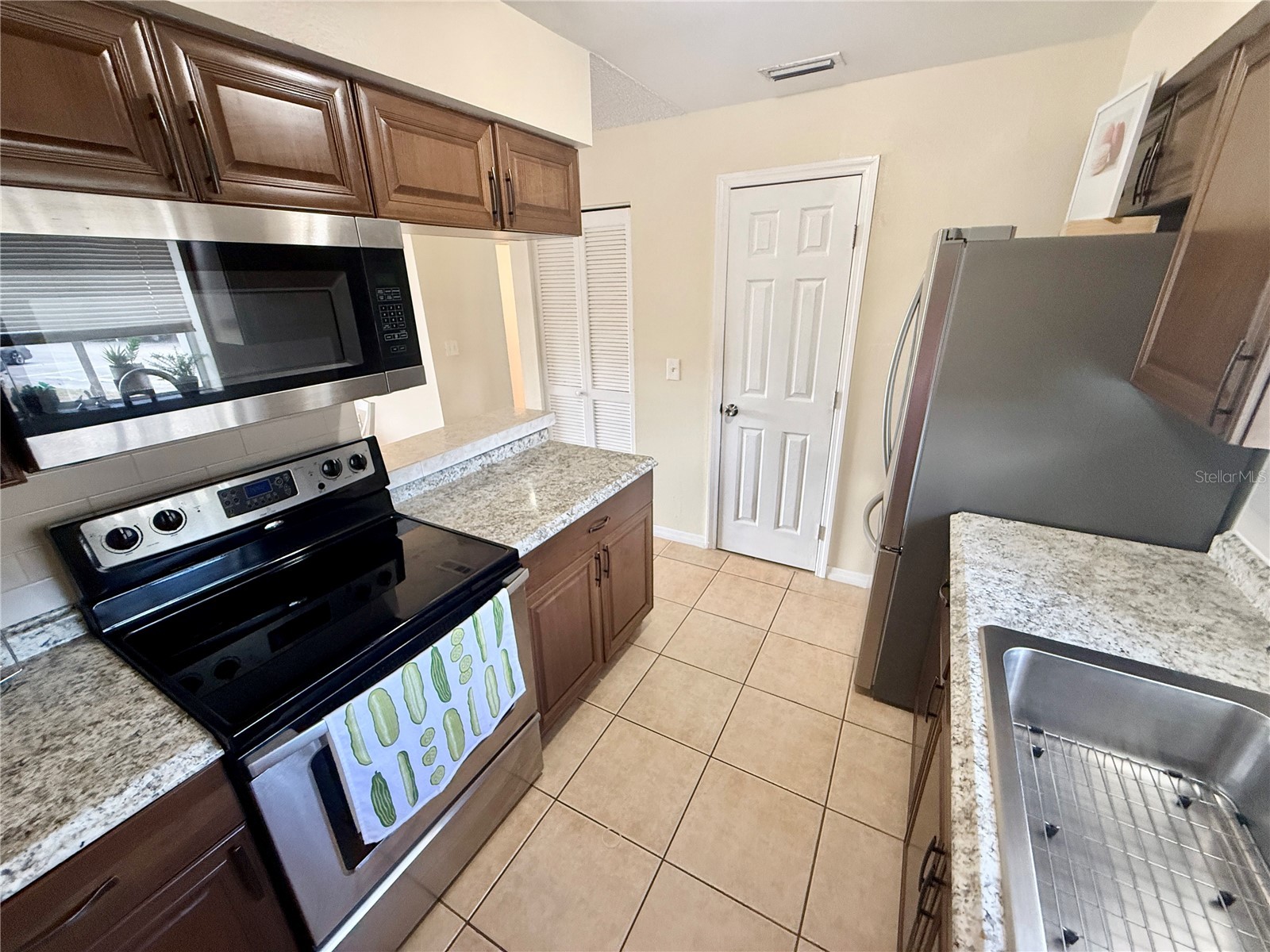 2612 Hidden Lake Drive N #D Sarasota FL 34237 A4699412 image7