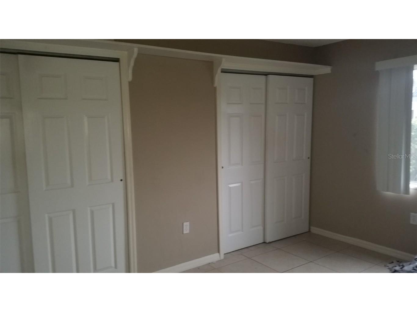 2612 Hidden Lakes Drive #B Sarasota FL 34237 A4666891 image5