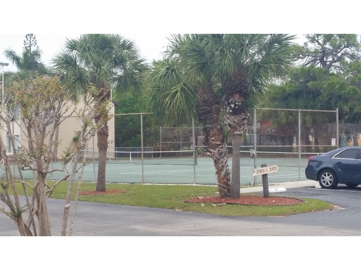 2612 Hidden Lakes Drive #B Sarasota FL 34237 A4666891 image7