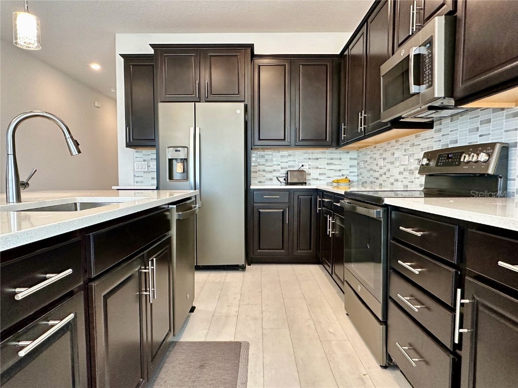 2612 Magnolia Avenue Davenport FL 33837 S5138007 image4