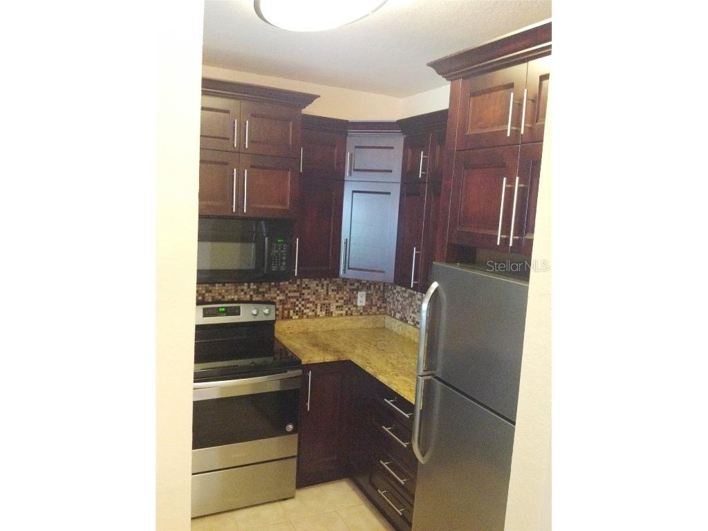 2612 Robert Trent Jones Drive #717 Orlando FL 32835 O6352086 image3