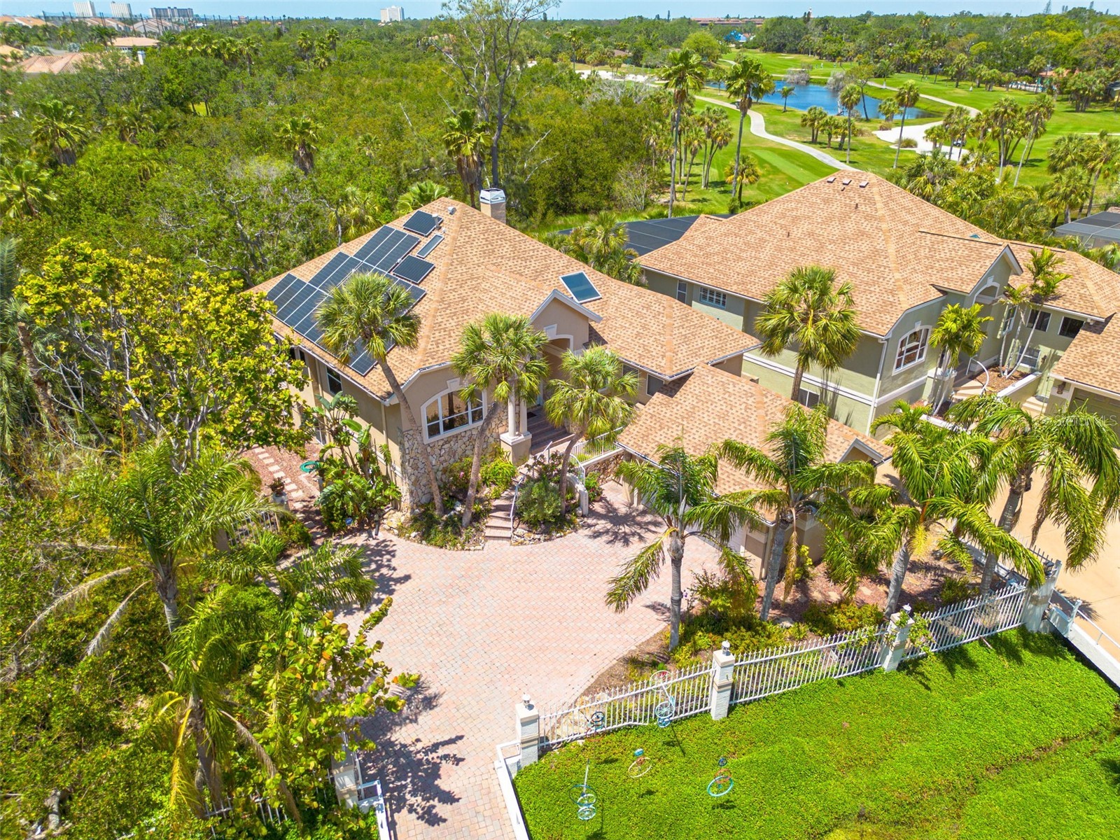 2613 59th Street S Gulfport FL 33707 TB8464067 image1