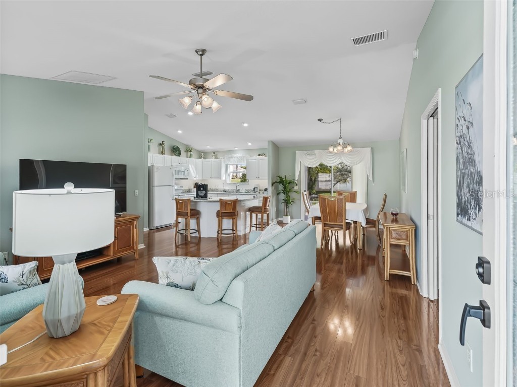 2613 Dunbar Avenue The Villages FL 32162 OM705707 image4