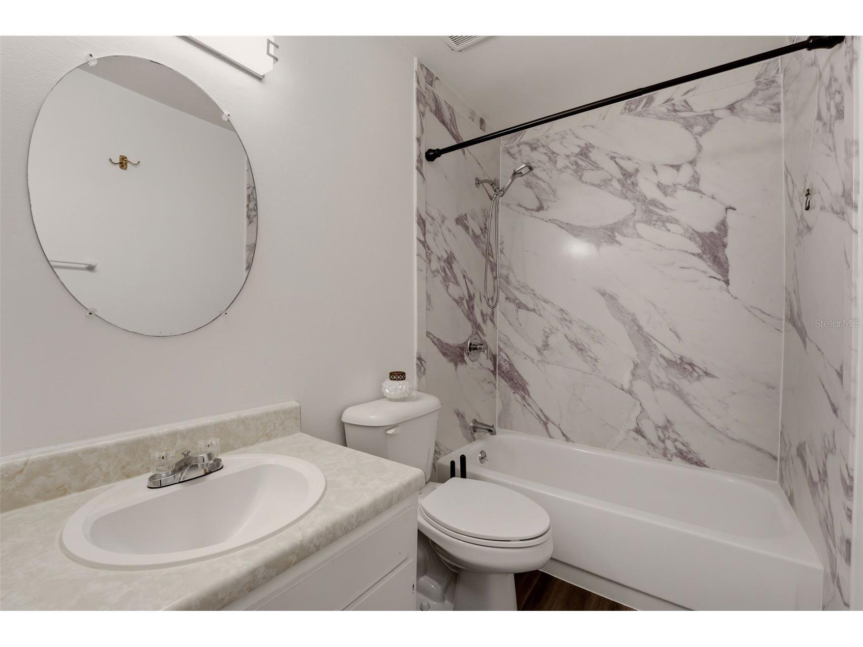 2613 Pine Lake Terrace #D Sarasota FL 34237 A4689758 image15