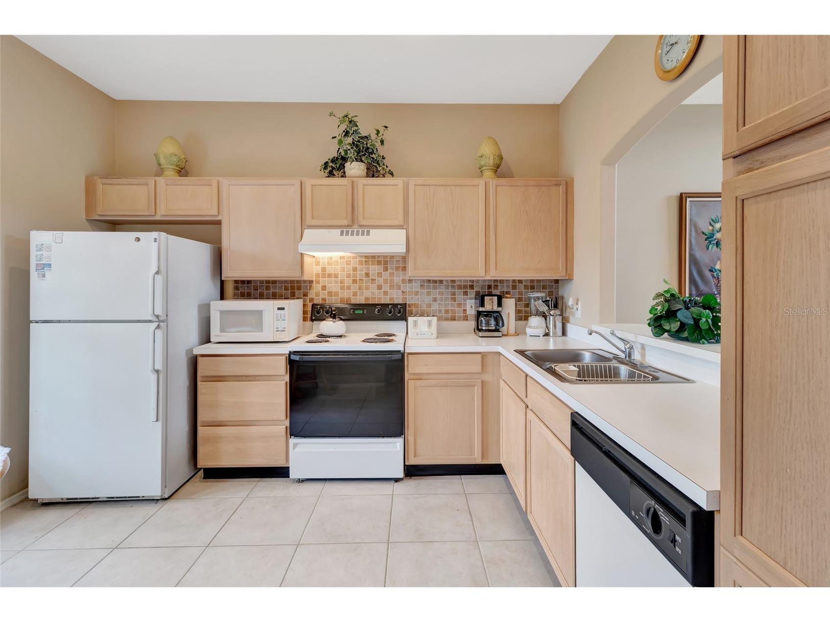 2613 Spring Hill Drive Kissimmee FL 34743 FC318949 image8