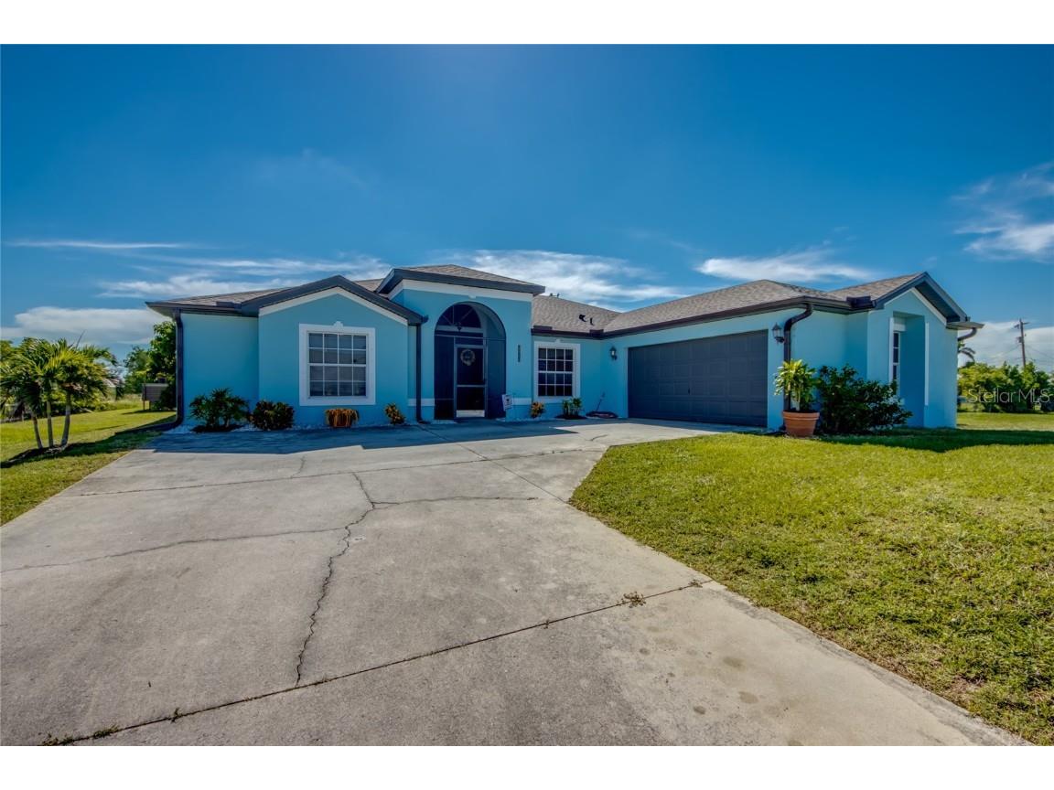 2613 SW 7th Place Cape Coral FL 33914 C7514458 image1