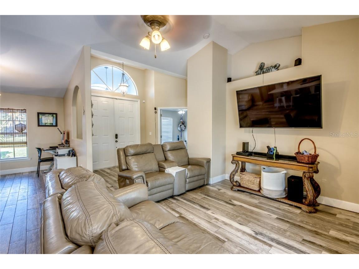 2613 SW 7th Place Cape Coral FL 33914 C7514458 image5