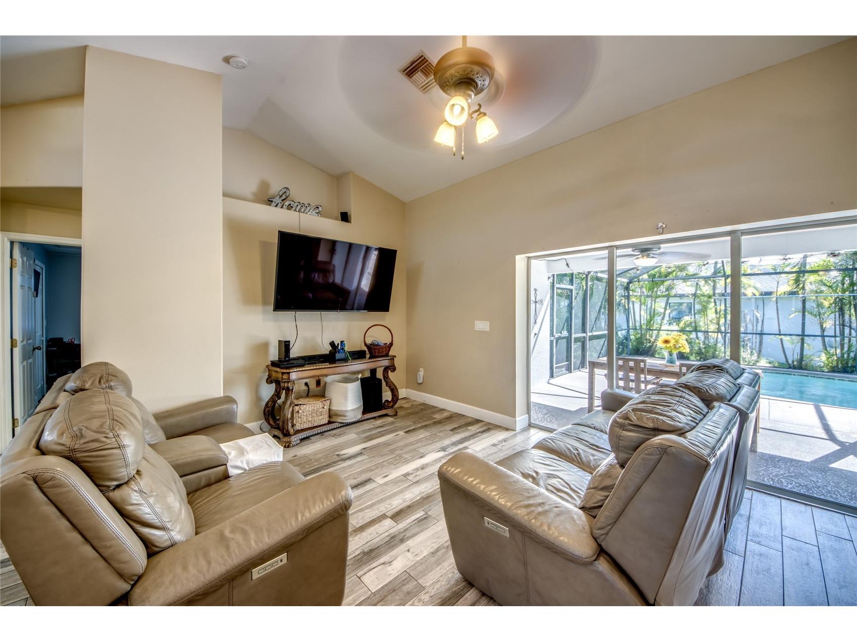 2613 SW 7th Place Cape Coral FL 33914 C7525535 image4