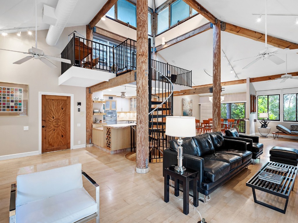 2613 Temple Street Sarasota FL 34239 A4673045 image18