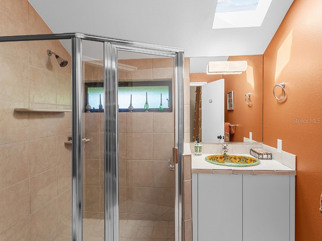 2613 Temple Street Sarasota FL 34239 A4673045 image24