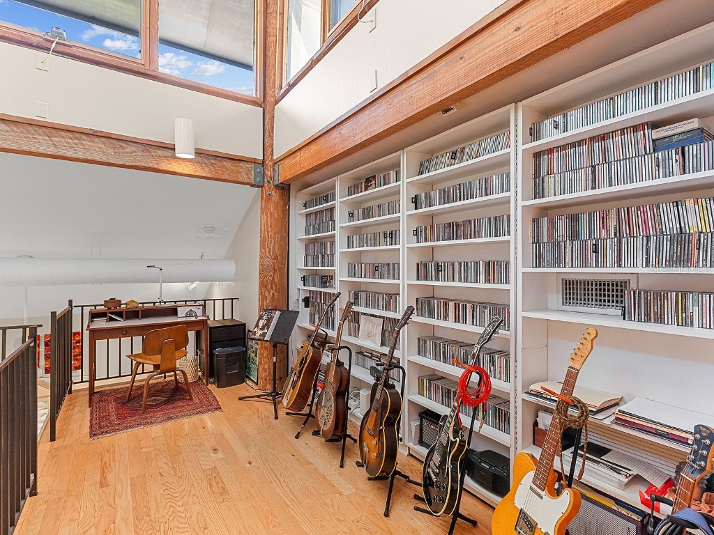 2613 Temple Street Sarasota FL 34239 A4673045 image32