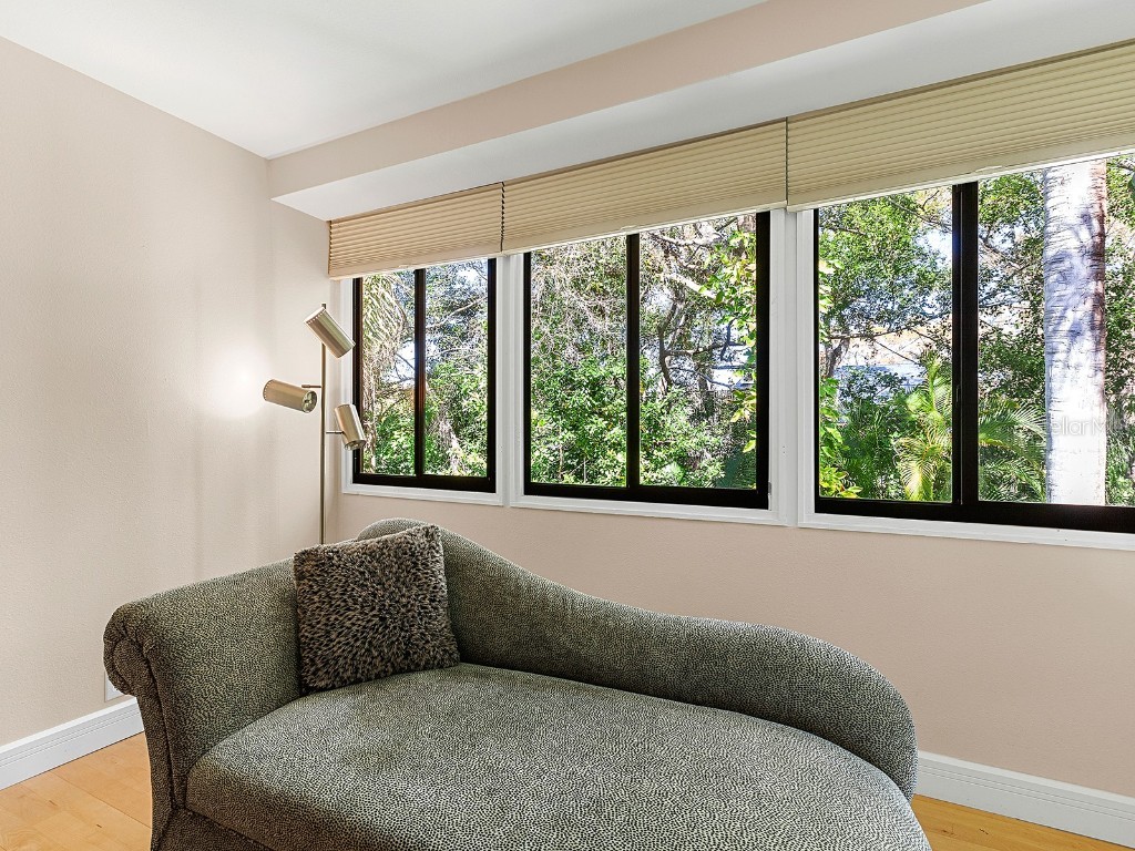 2613 Temple Street Sarasota FL 34239 A4673045 image38