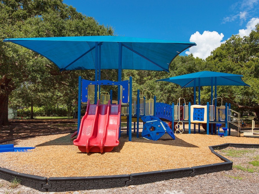 2613 Temple Street Sarasota FL 34239 A4673045 image52