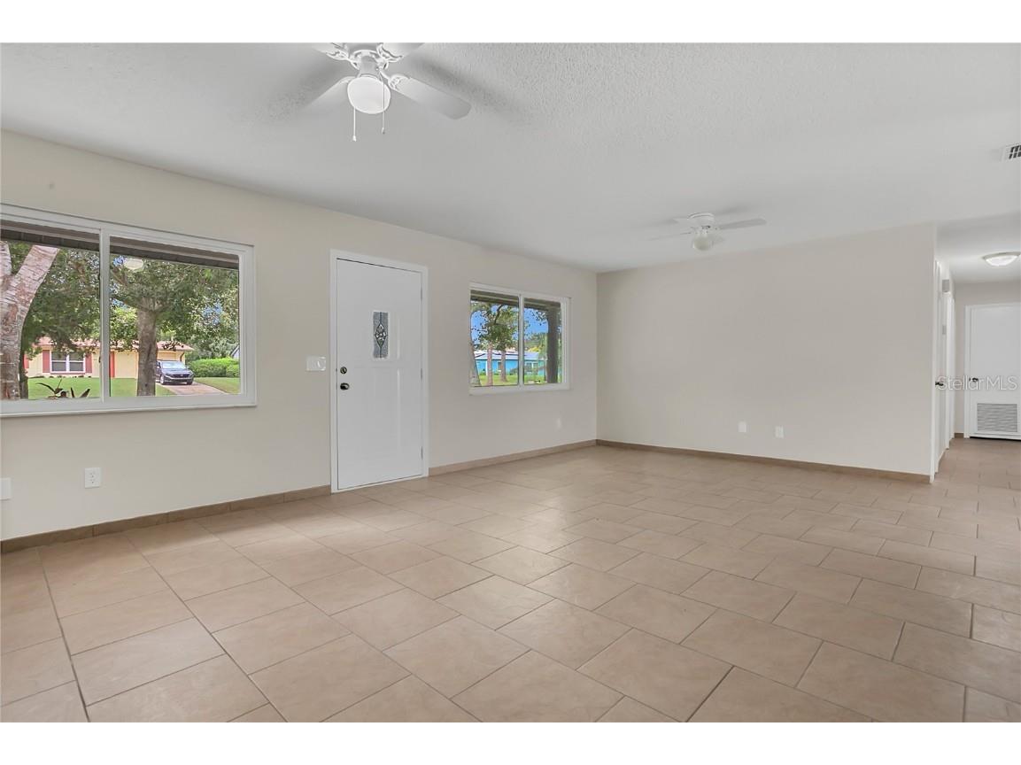 2613 Travelers Palm Drive Edgewater FL 32141 O6349844 image4