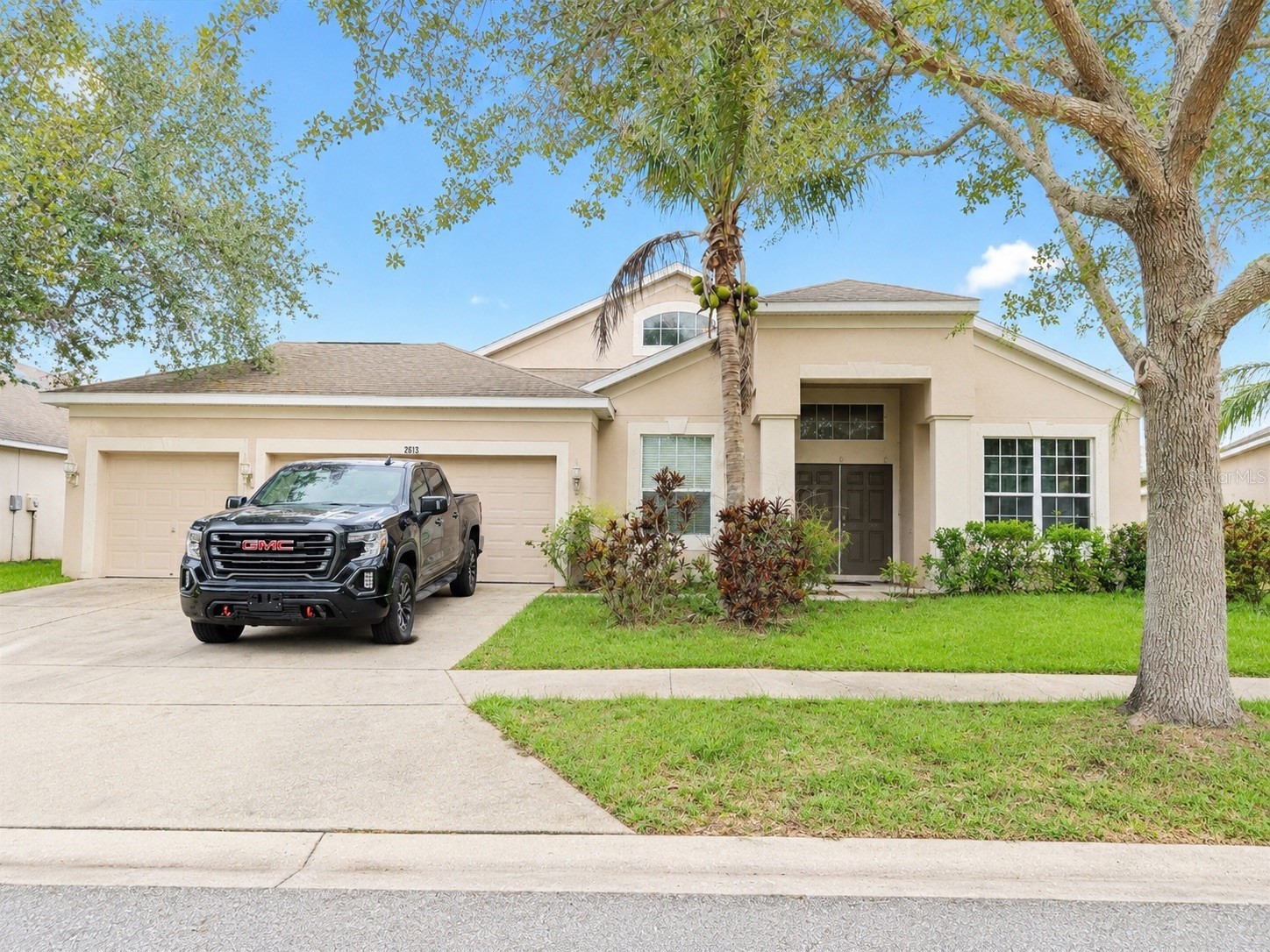 2613 Yukon Cliff Drive Ruskin FL 33570 TB8526895 image1