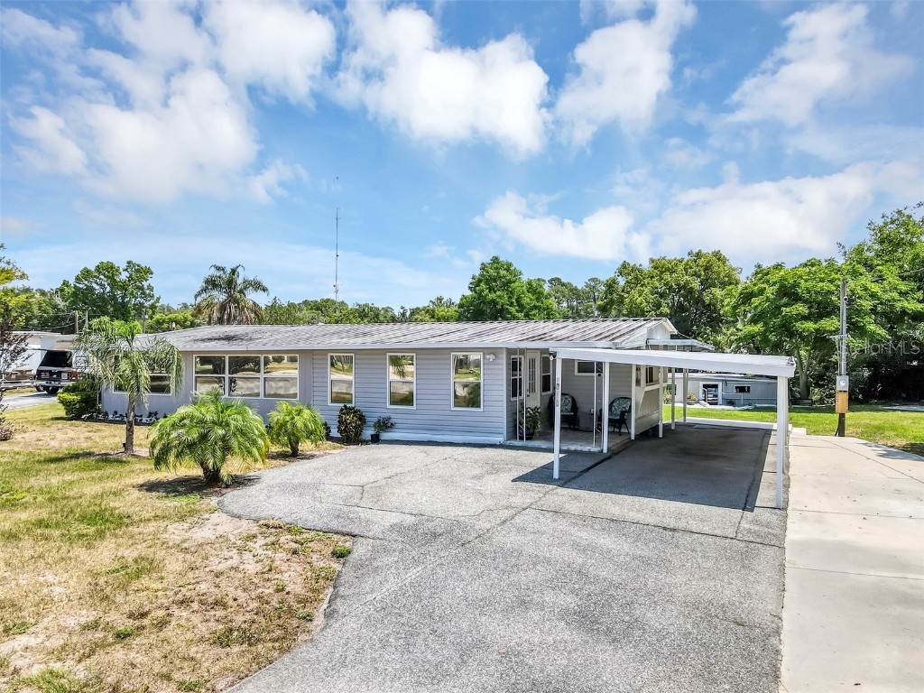 26132 Fern Lane Astatula FL 34705 - CANAL TO LITTLE LAKE HARRIS O6303784 image1