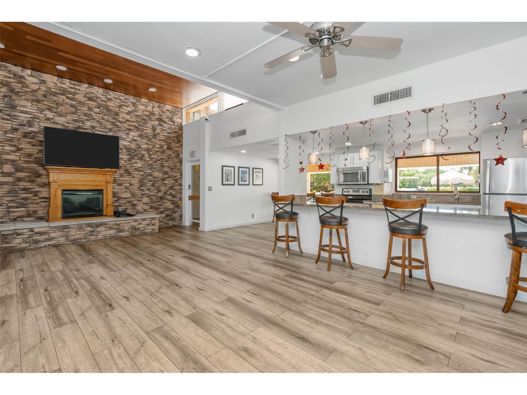2614 Cove Cay Drive #102 Clearwater FL 33760 - TAMPA BAY TB8527390 image29