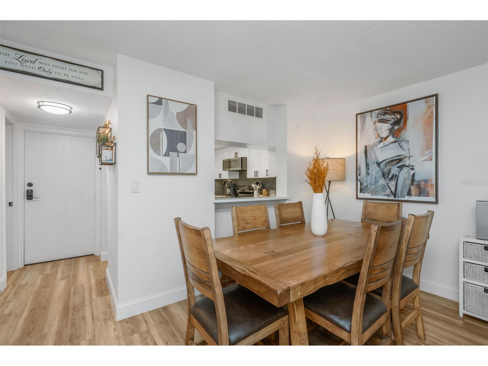 2614 Cove Cay Drive #102 Clearwater FL 33760 - TAMPA BAY TB8527390 image5