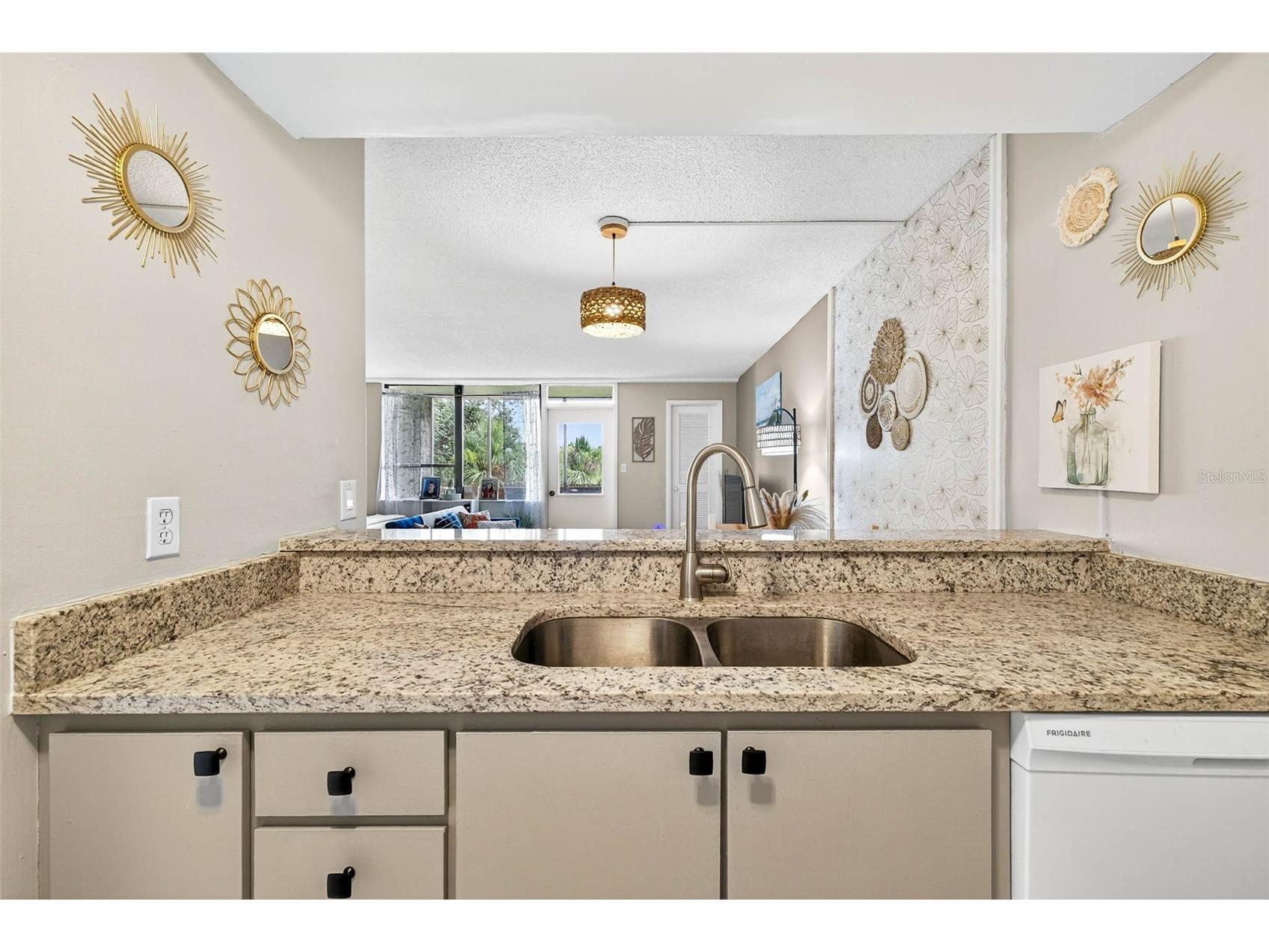 2614 Cove Cay Drive #405 Clearwater FL 33760 TB8494589 image4