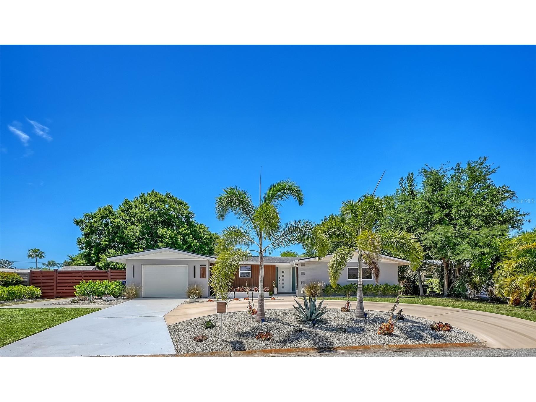 2614 Croton Avenue Sarasota FL 34239 A4691649 image1